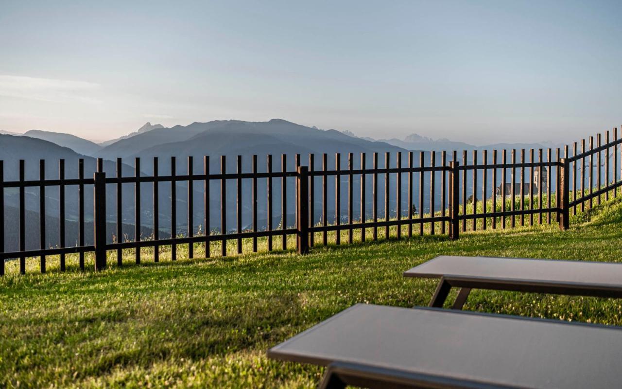 Aparthotel Panorama Living Dolomites Maranza Buitenkant foto
